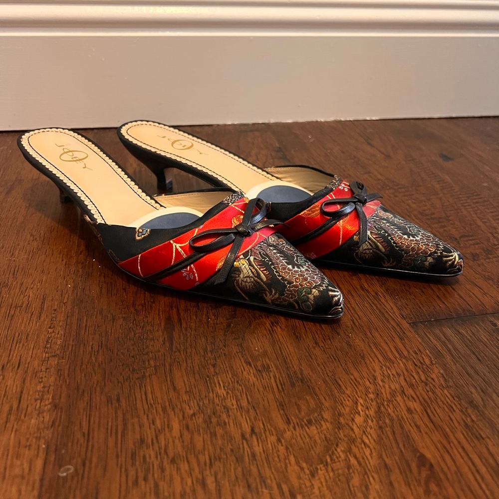 Joey O - “Java” Elegant Red and Black Women's Size 8.5 heels